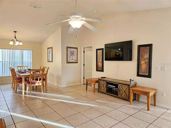 Davenport, FL 33896,297 BLUE JAY WAY