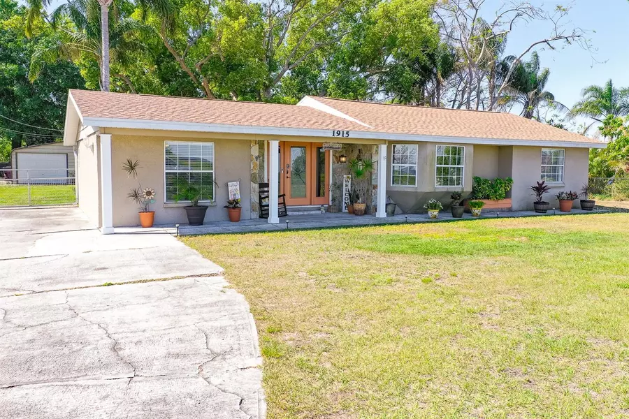 1915 LAKESHORE BLVD, St Cloud, FL 34769