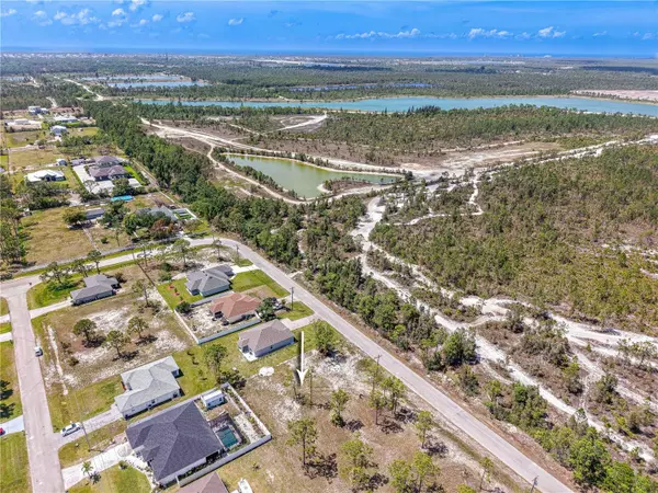 2312 JACARANDA Pkwy W, Cape Coral, FL 33993