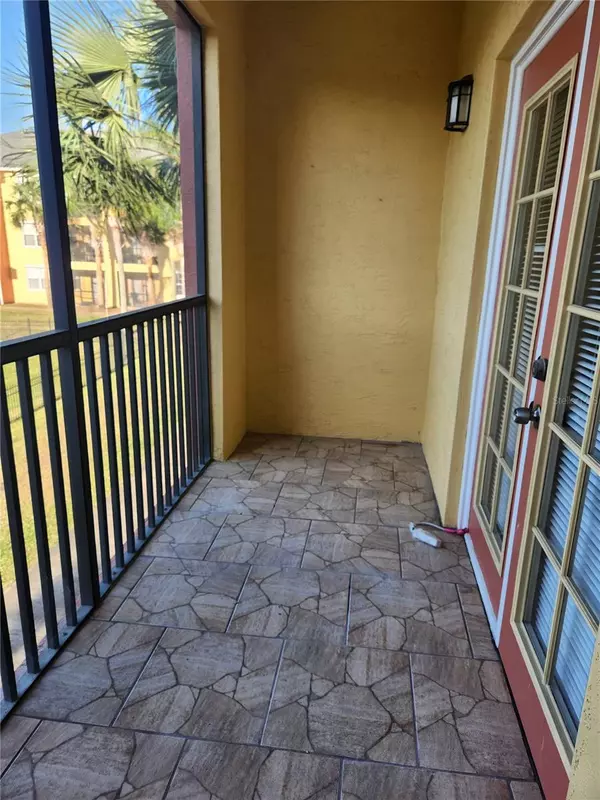 Orlando, FL 32837,3502 WINDY WALK WAY #2208