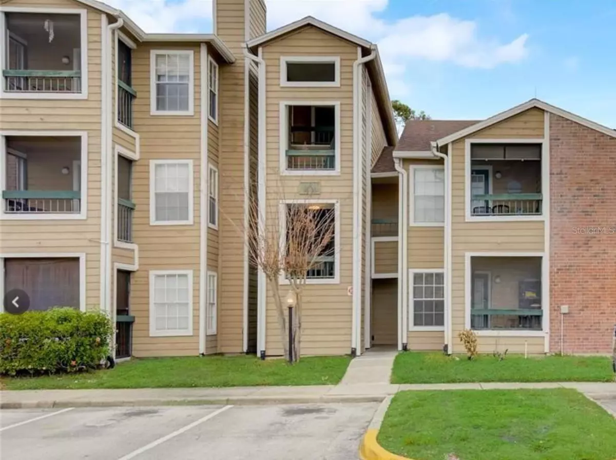 Orlando, FL 32822,5501 ROSEBRIAR WAY #111