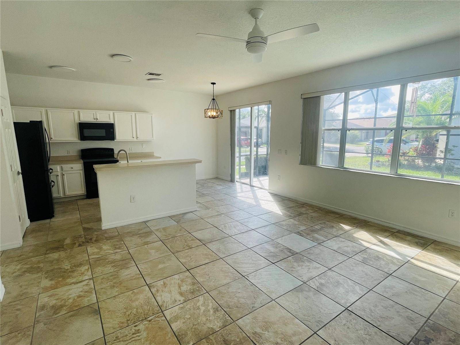 Kissimmee, FL 34744,2728 PORTCHESTER CT