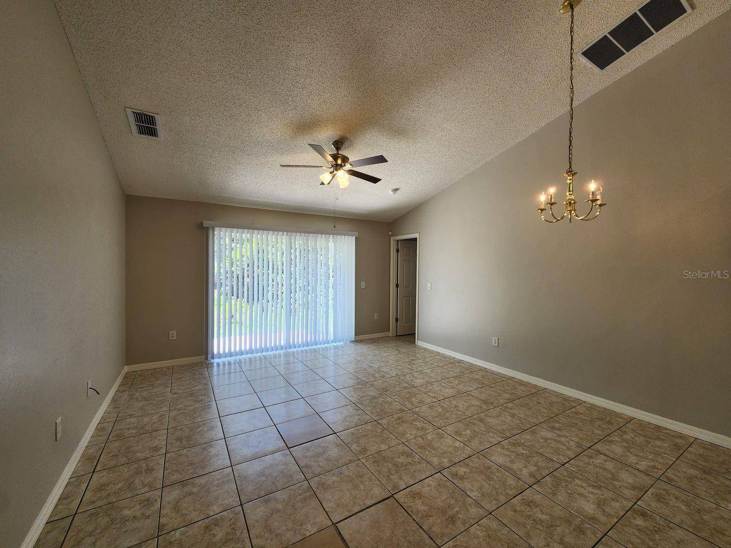 Poinciana, FL 34759,1605 REDFIN DR