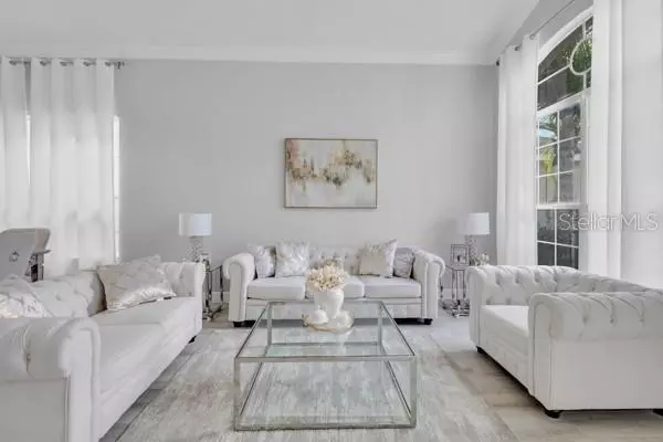 Orlando, FL 32828,721 HARDWOOD CIR