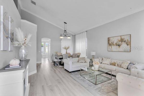 Orlando, FL 32828,721 HARDWOOD CIR