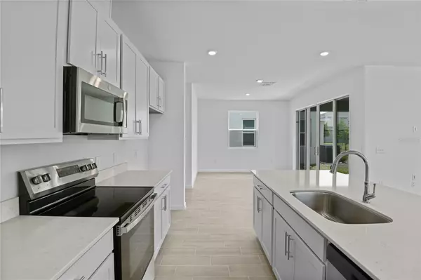 Umatilla, FL 32784,227 BULL FROG LN