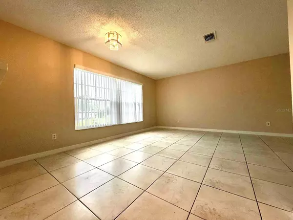 Kissimmee, FL 34741,1001 PLANTATION DR #E1