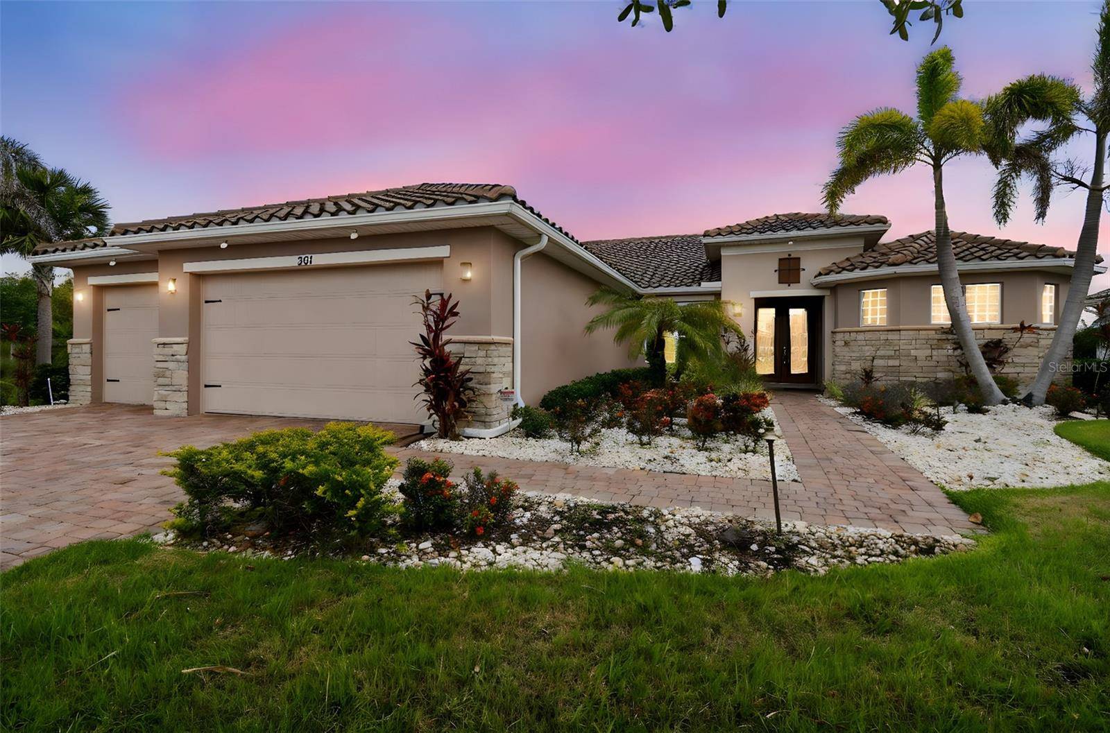 Kissimmee, FL 34759,561 TAPATIO LN