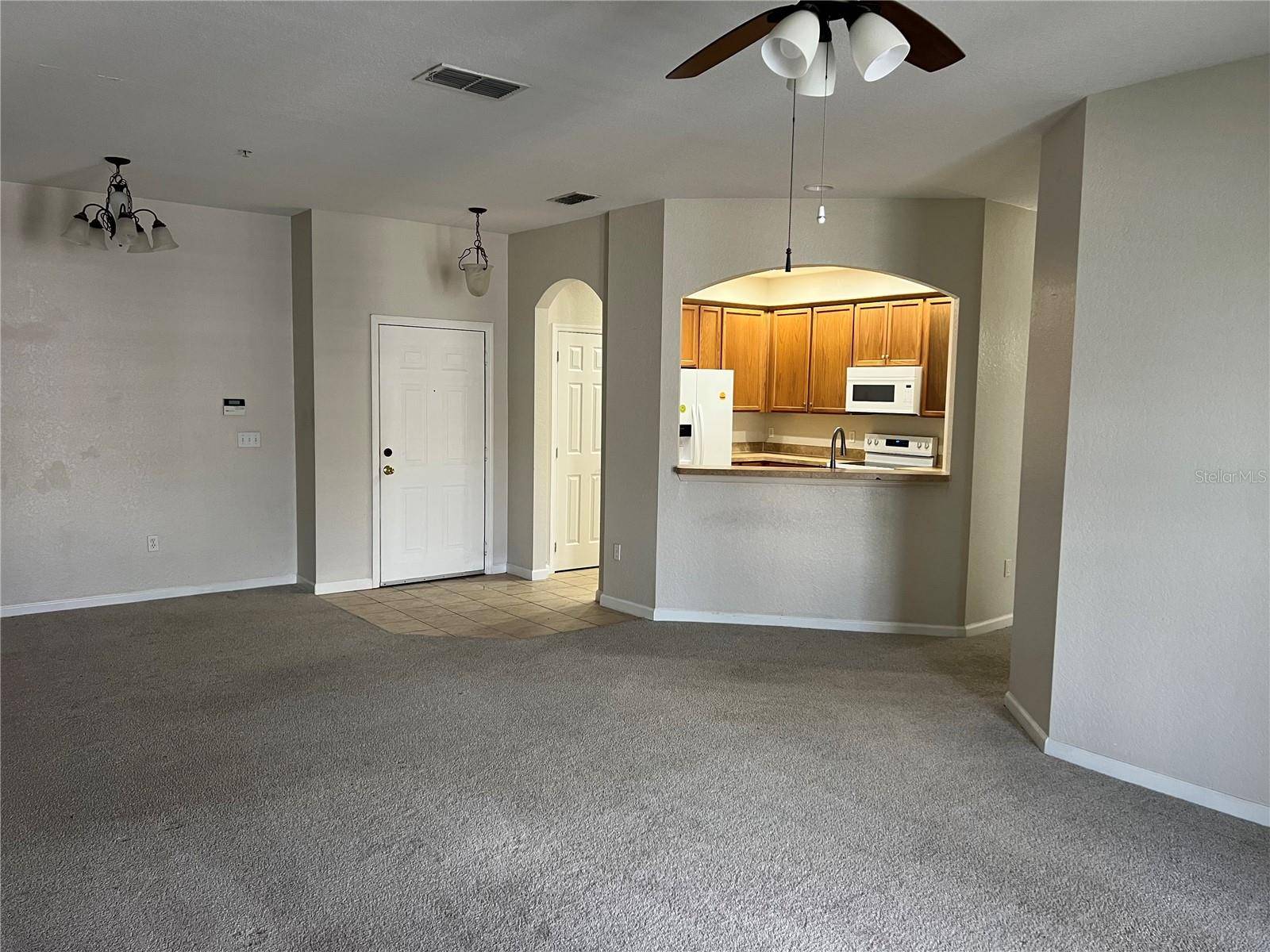 Kissimmee, FL 34741,3000 LAUREL PARK LN #306