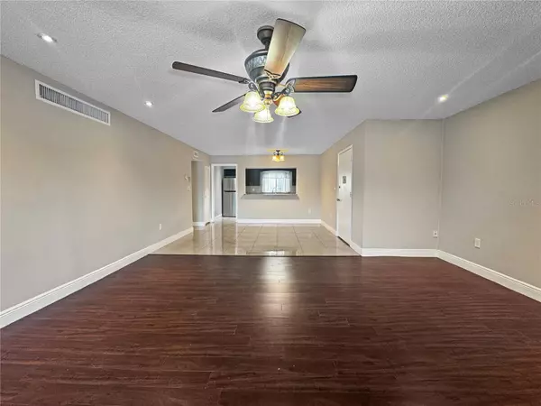 Altamonte Springs, FL 32701,626 ORANGE DR #243