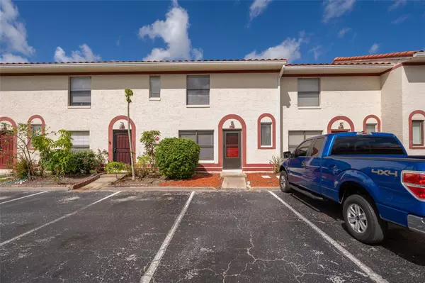Orlando, FL 32807,1614 SHADY RIDGE CT #252