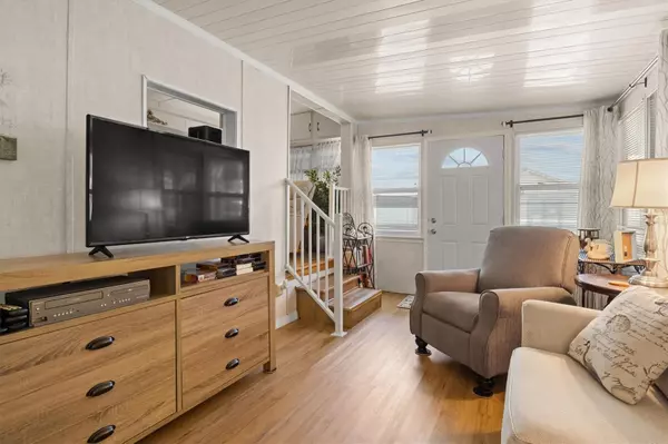 Winter Haven, FL 33881,7094 FAIRVIEW VILLAGE CIR