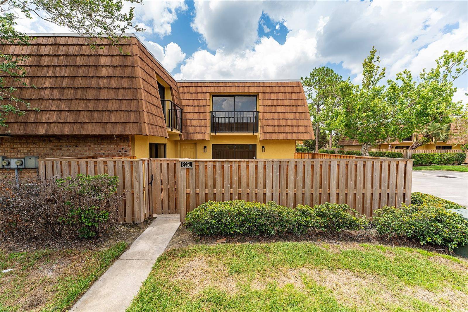 Orlando, FL 32811,5251 BROOK CT #242