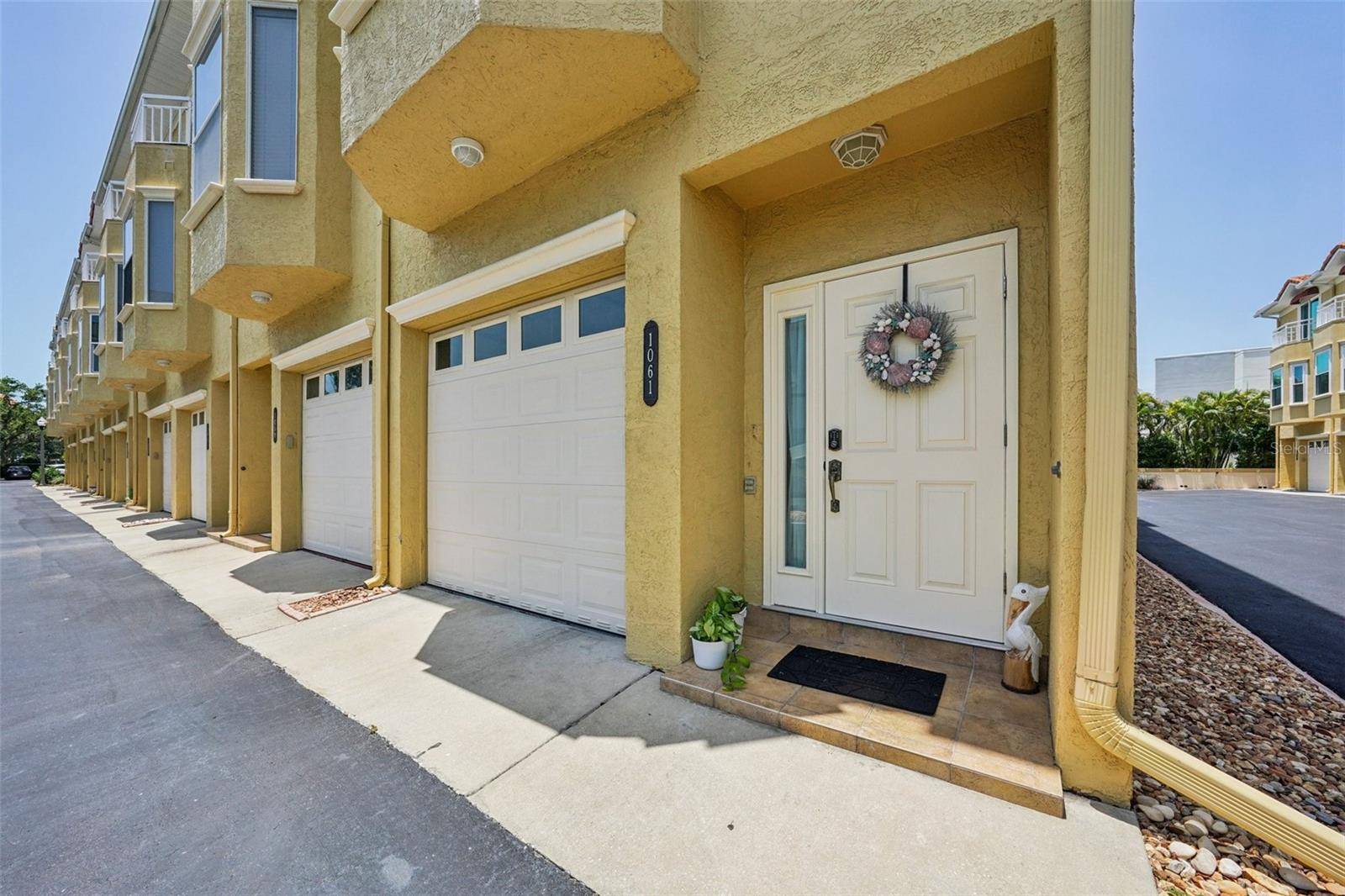 Tierra Verde, FL 33715,1061 PINELLAS BAYWAY S