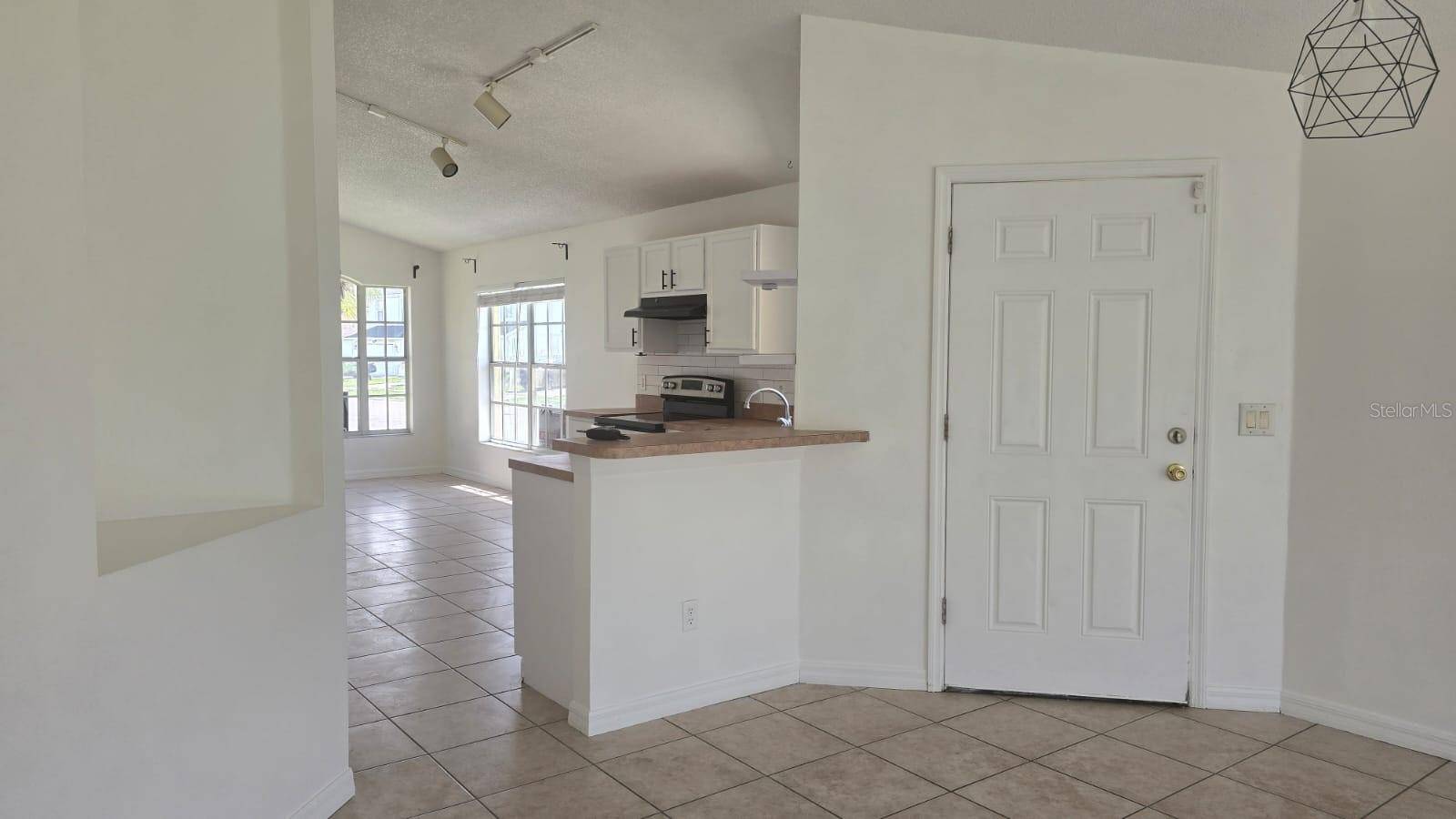 Kissimmee, FL 34744,2401 CEDARFIELD LN