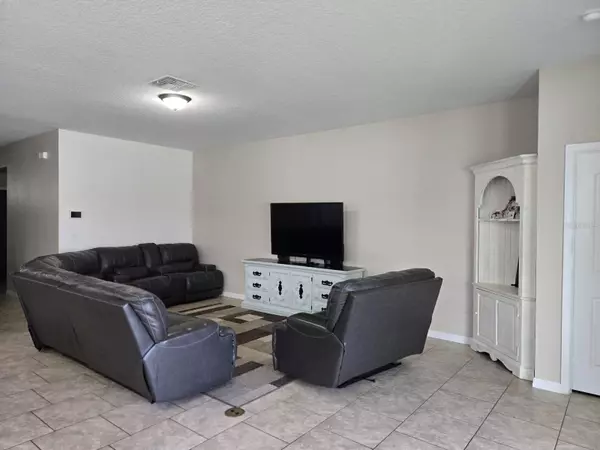 Kissimmee, FL 34744,1437 TAWNY RIDGE RD