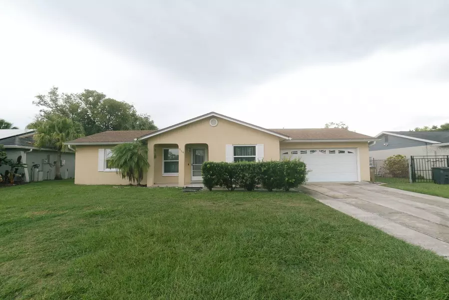 956 FLORIDA Pkwy, Kissimmee, FL 34743