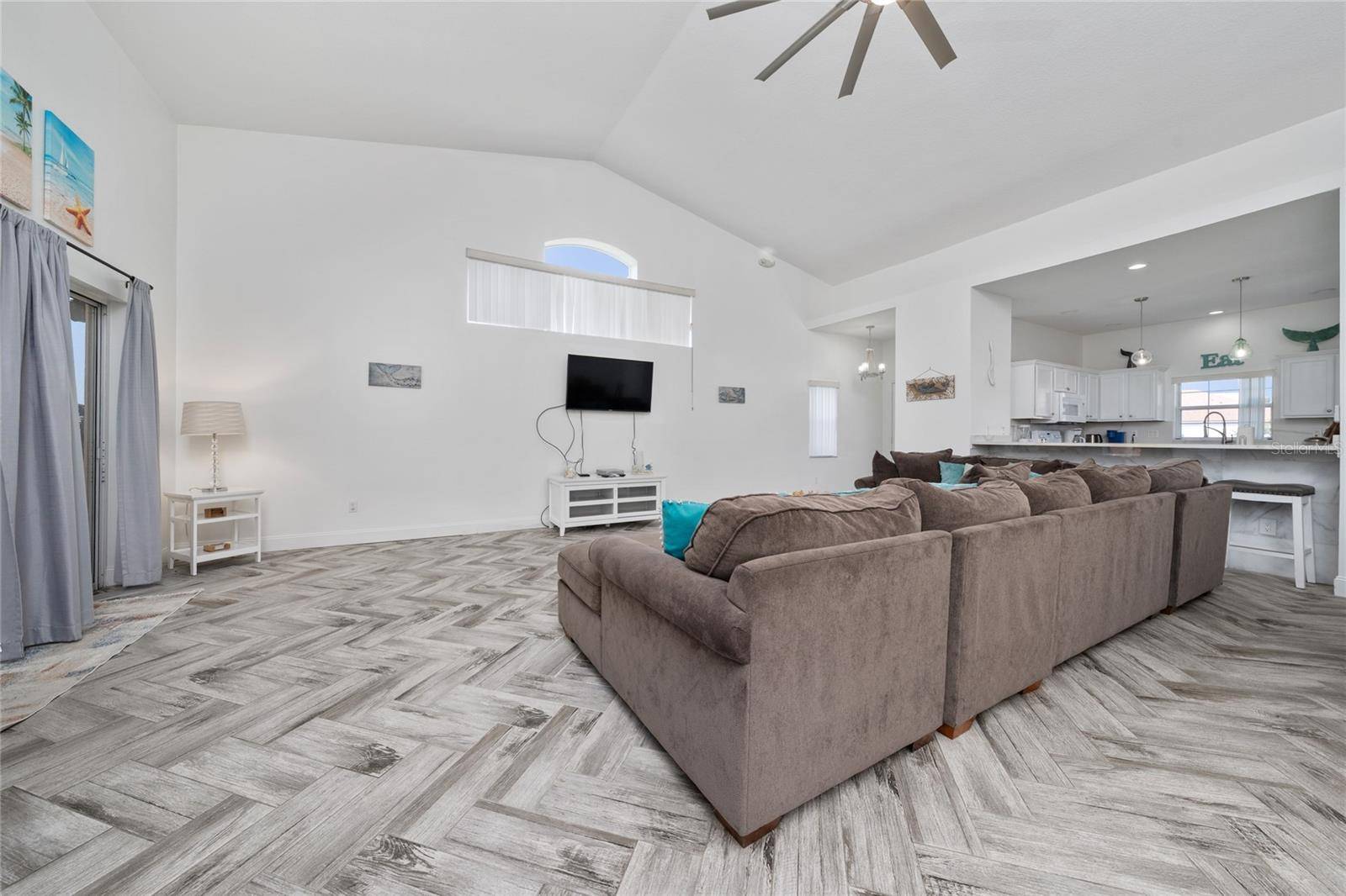 Kissimmee, FL 34747,2902 PADDINGTON WAY
