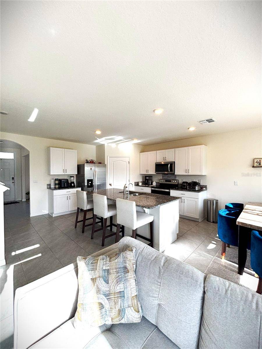 Kissimmee, FL 34744,1591 BARBERRY DR