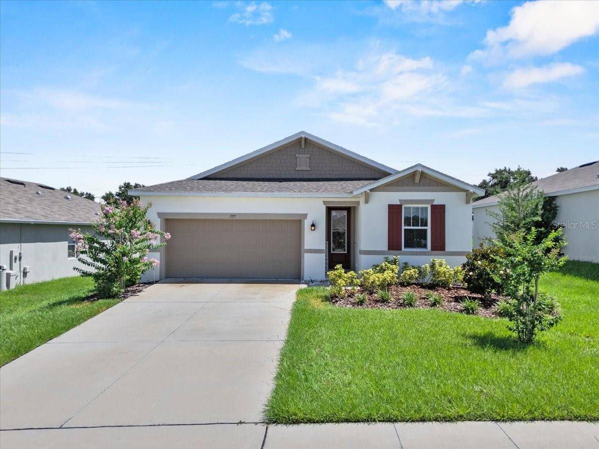 1717 HILLTOP DR, Dundee, FL 33838