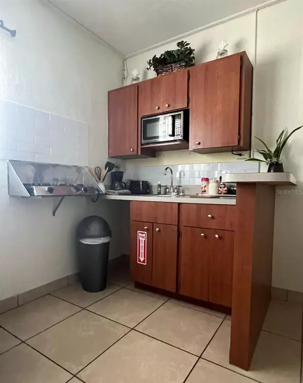 Orlando, FL 32809,816 PLATO AVE