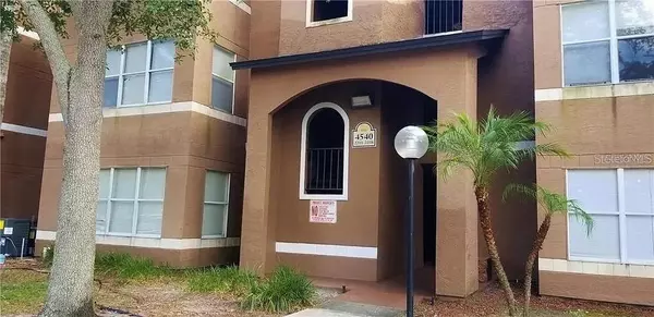 4540 COMMANDER DR #2214, Orlando, FL 32822