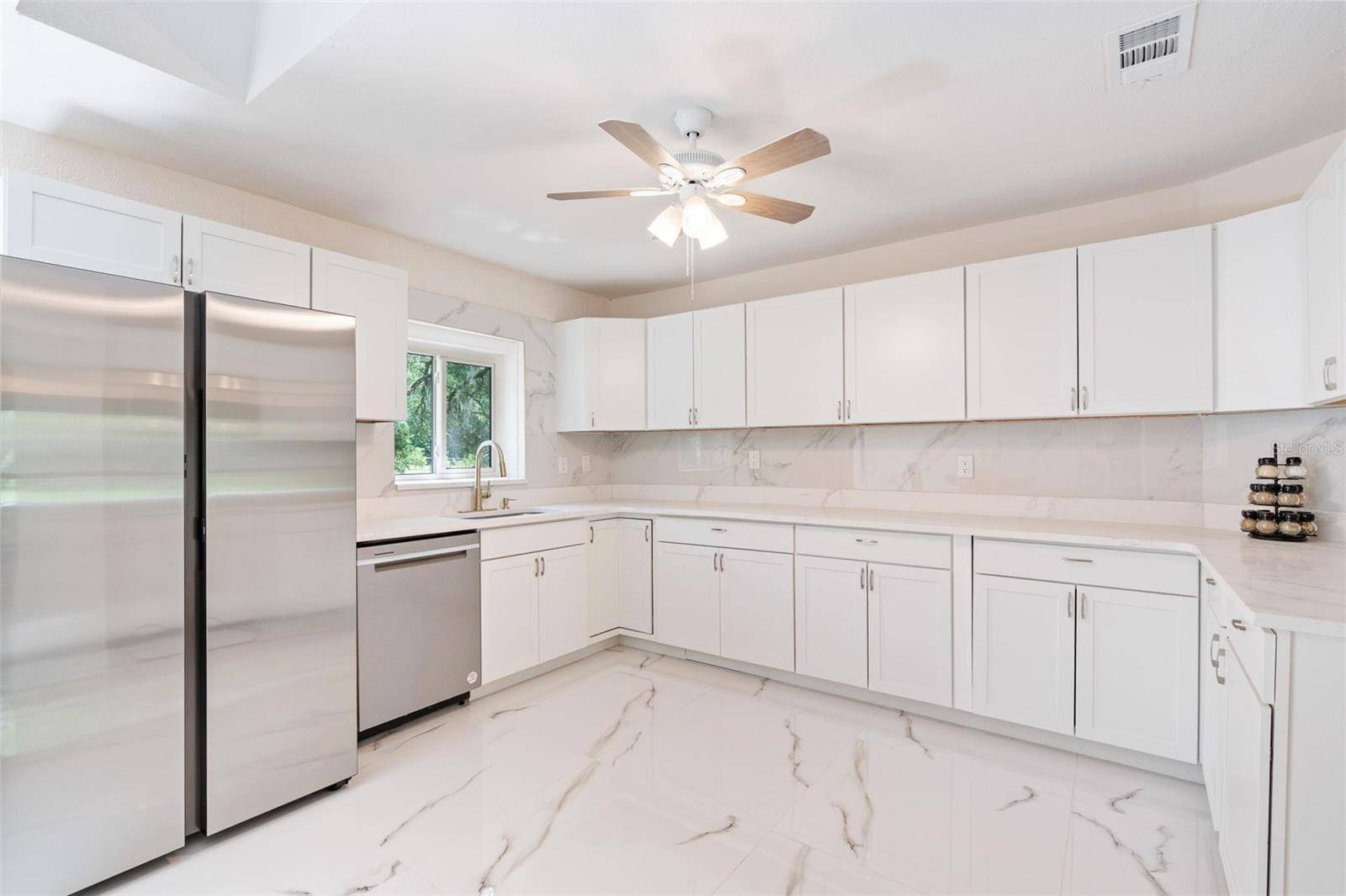 Inglis, FL 34449,67 COVE RD