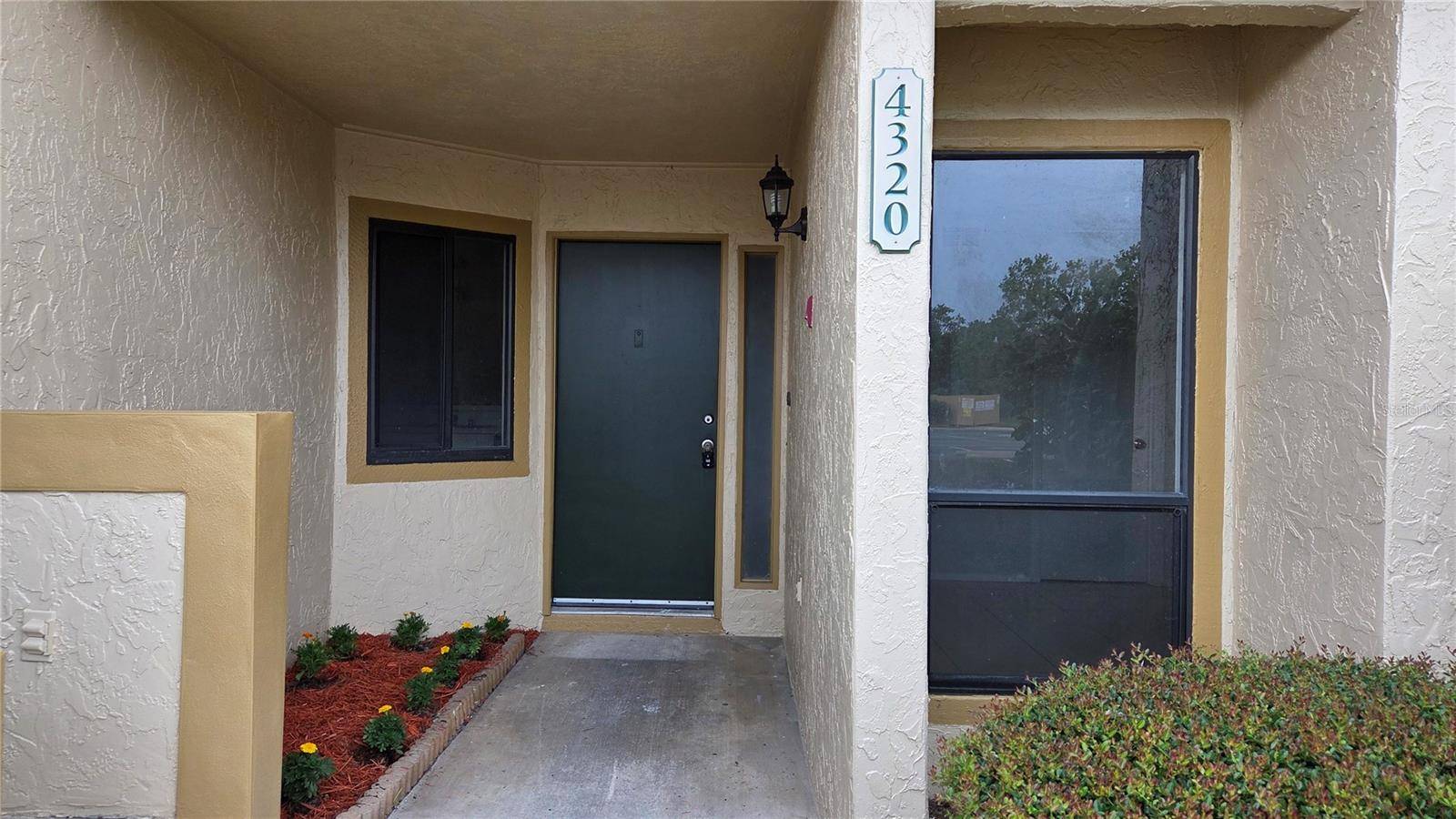 Orlando, FL 32811,4320 MIDDLEBROOK RD #2