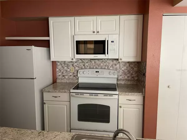 Kissimmee, FL 34747,3016 PARKWAY BLVD #303