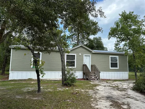 932 SE 40 PL, Melrose, FL 32666