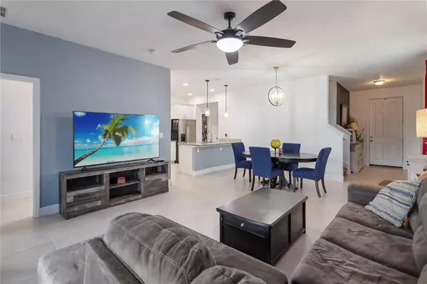 Kissimmee, FL 34759,941 CENTAURY DR