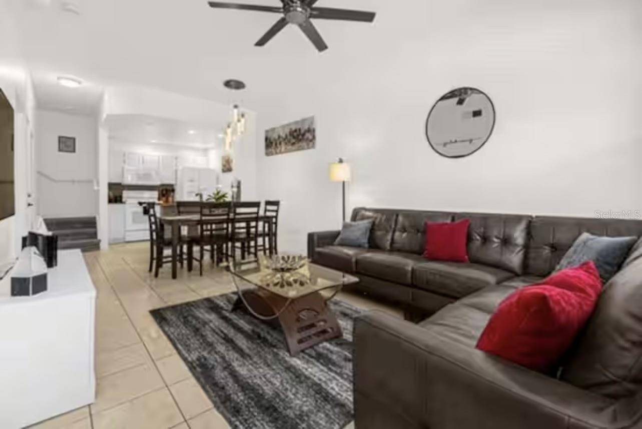 Kissimmee, FL 34741,4015 VENETIAN BAY DR #104