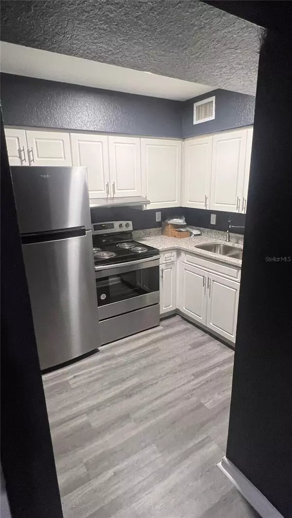 Orlando, FL 32809,748 WYMAN CT #748