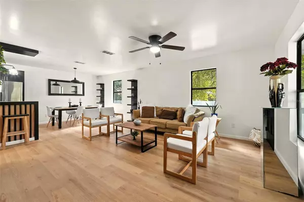 Kissimmee, FL 34744,305 E JACKSON ST