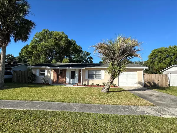 2432 GREENWOOD ST, Deltona, FL 32738