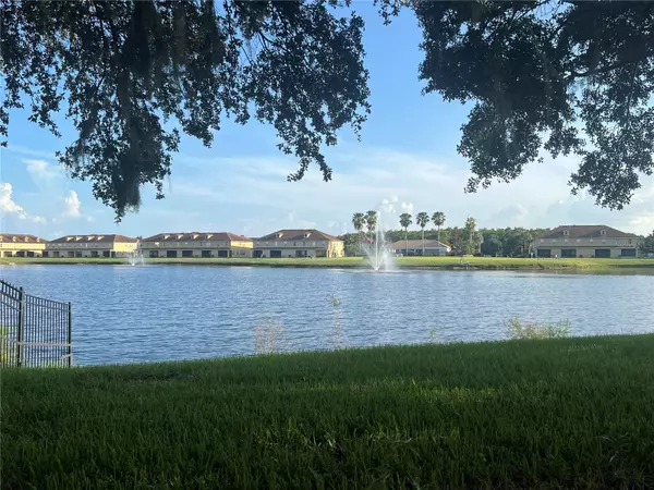 3321 WHITESTONE CIR #203, Kissimmee, FL 34741