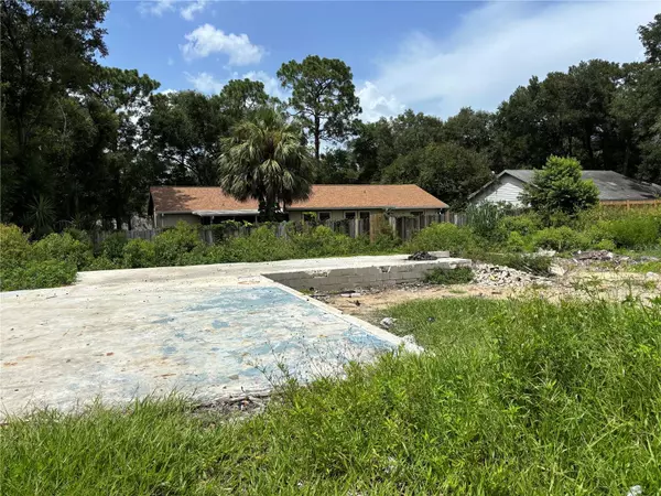 Sorrento, FL 32776,25815 EXMOOR DR