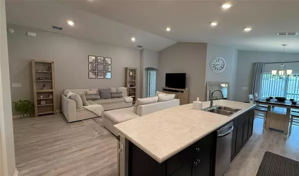 Polk City, FL 33868,937 MONTGOMERY LN