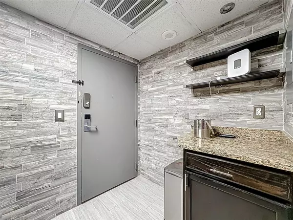 Orlando, FL 32819,6165 CARRIER DR #2110