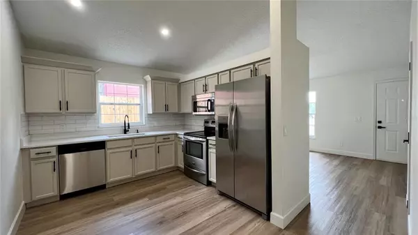 Orlando, FL 32808,5617 GOLF CLUB Pkwy