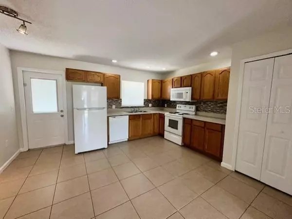 Kissimmee, FL 34758,658 MCKINLEY CT