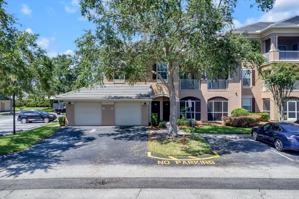 Orlando, FL 32837,14304 FREDRICKSBURG DR #402