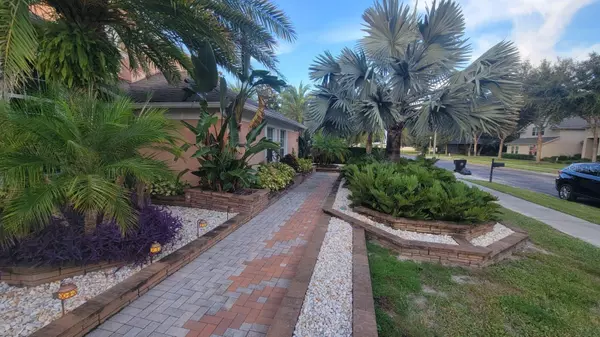 Apopka, FL 32712,2461 WOODBARK ST