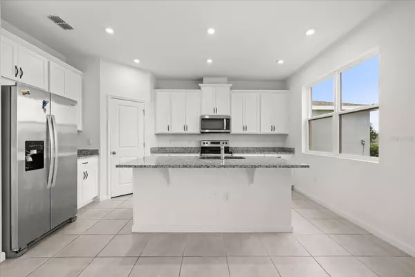 Kissimmee, FL 34747,1051 LAKESHORE BREEZE PL