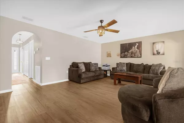 Kissimmee, FL 34743,2738 DODDS LN