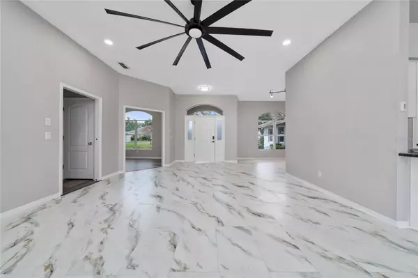 Winter Haven, FL 33884,415 SMILEY CT