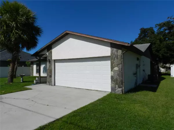 Kissimmee, FL 34759,612 GAZELLE DR