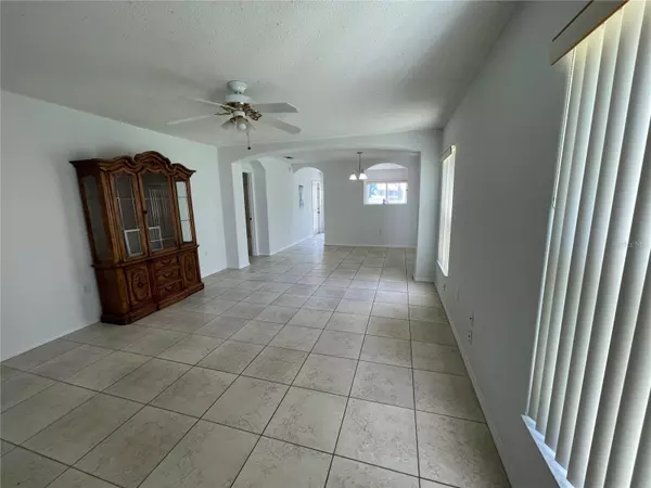 Orlando, FL 32824,13415 FAIRWAY GLEN DR #104