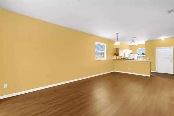 Poinciana, FL 34759,13201 INDIAN CREEK DR #B