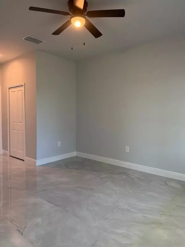 Kissimmee, FL 34759,350 BOWFIN CT